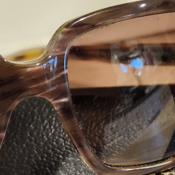BURBERRY SUNGLASSES - Picture 7 of 9